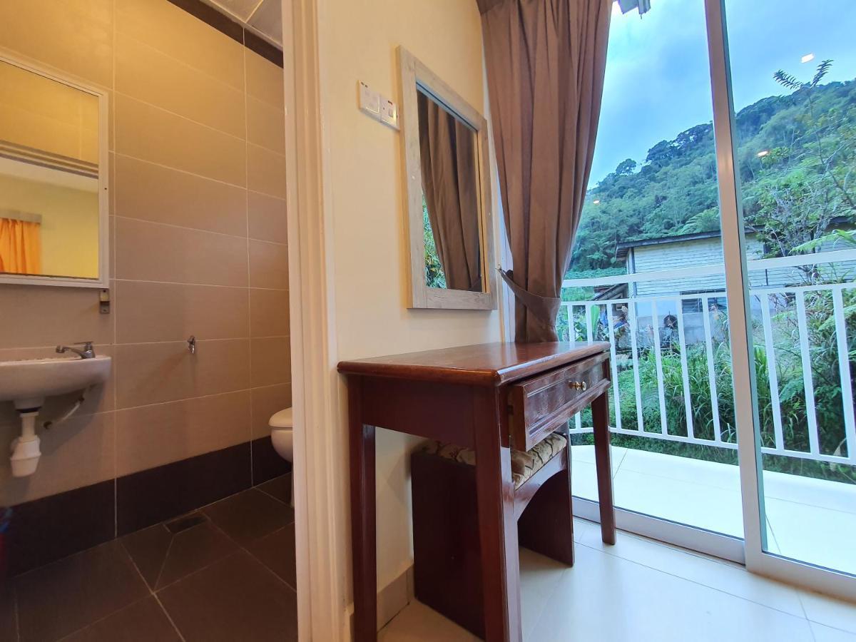Fathers Guesthouse Bungalow Cameron Highlands Exterior photo